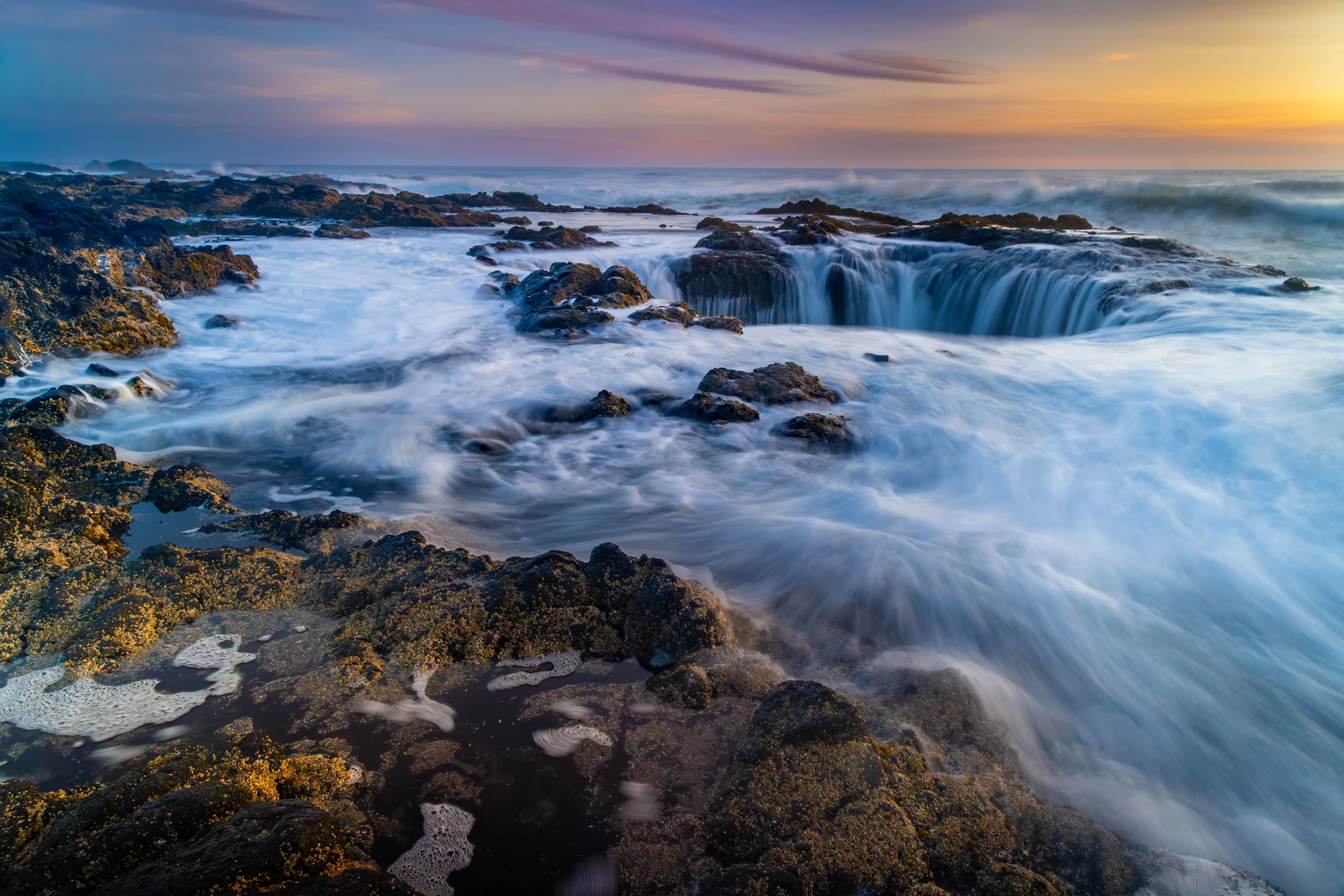 Thor's Well — fine art landscape photography print by Paul Anderson, Cape Perpetua, Oregon